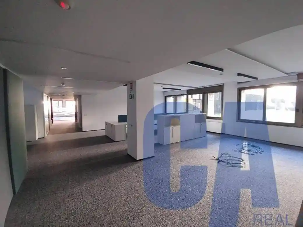 Palazzo - Edificio in affitto a Milano