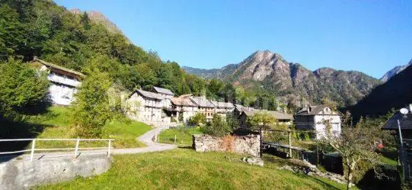 Casa indipendente in vendita a Cravagliana