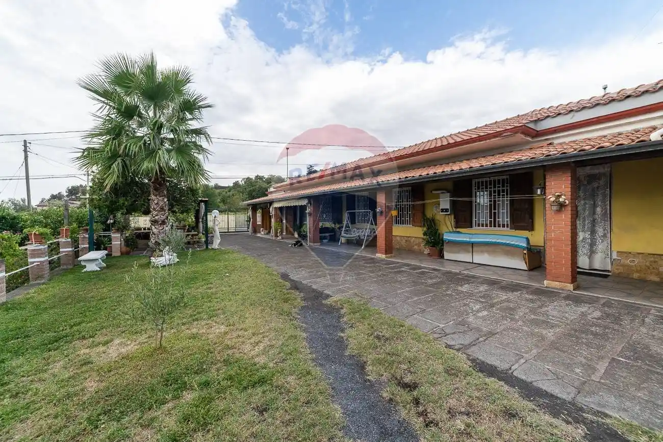 Casa indipendente in vendita a Zafferana Etnea