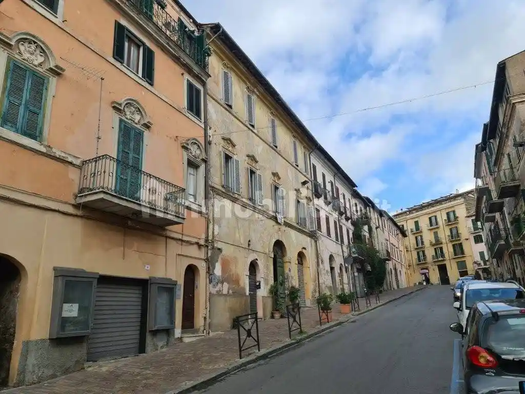 Appartamento in vendita a Ronciglione