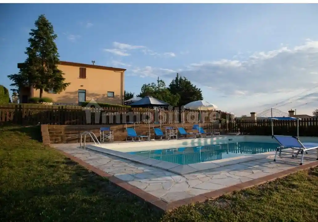 Villa in vendita a Casole d'Elsa