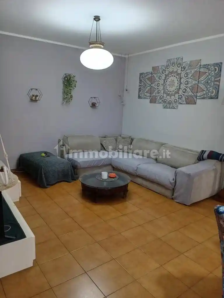 Appartamento in vendita a Cascina