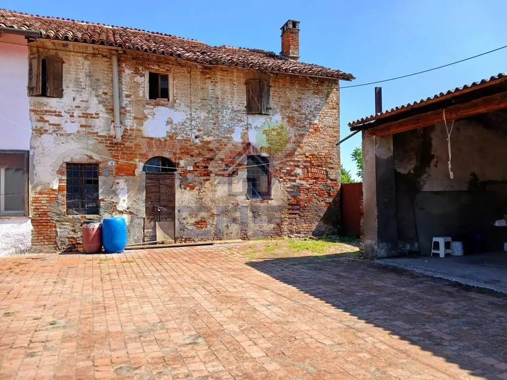 Cascina via Torre angiolini 49, Centro, Torre de' Picenardi - foto 4