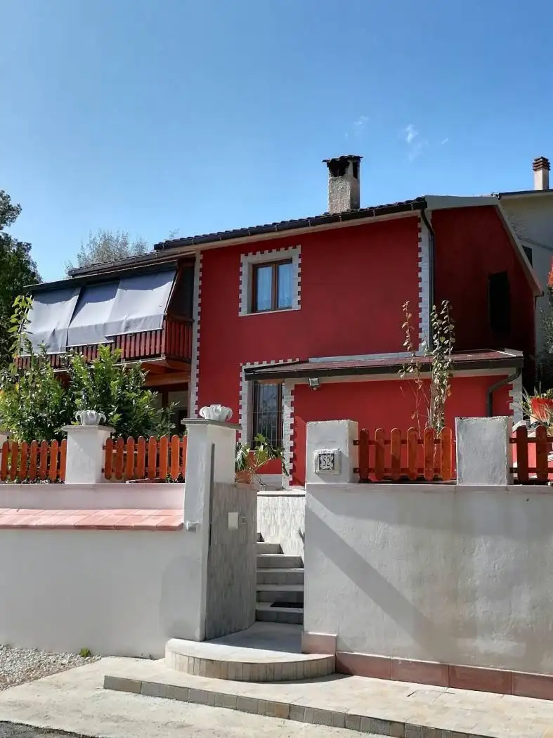 Villa in vendita a Roccascalegna