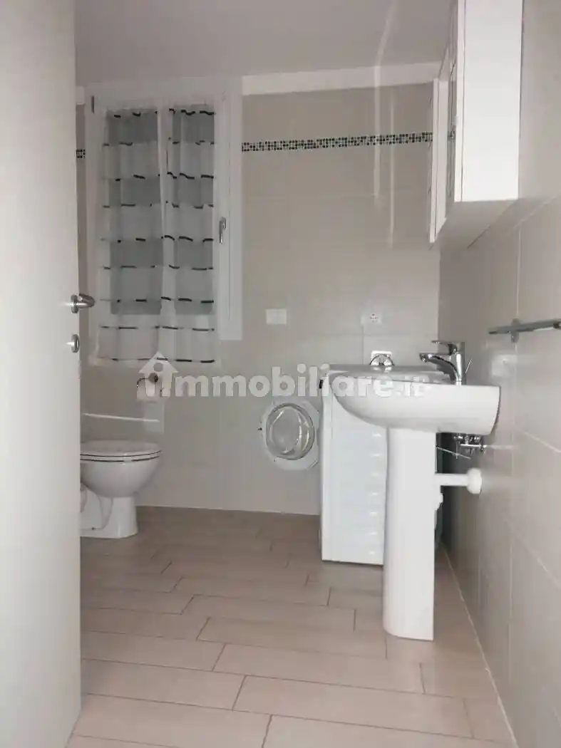 Quadrilocale via lagomolin, Rovigo Est, Rovigo - foto 5