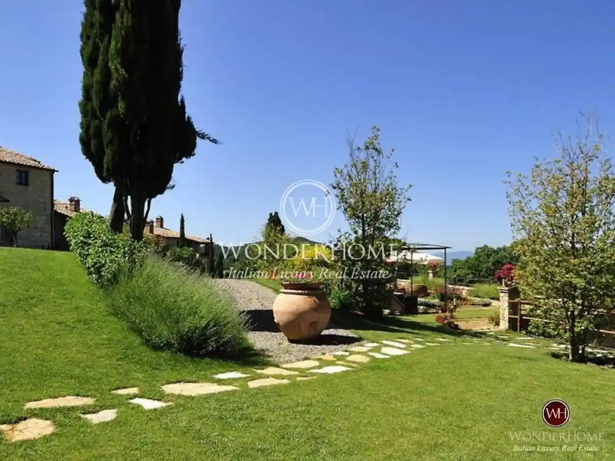 Rustico - Casale in vendita a Sarteano