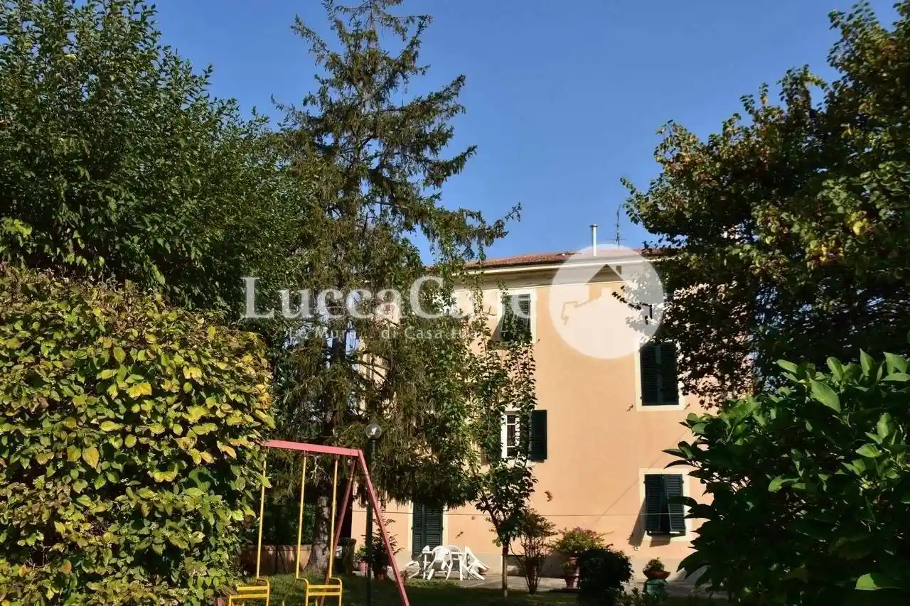 Villa in vendita a Capannori