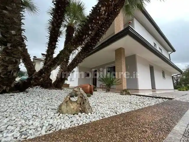 Villa in vendita a San Giovanni al Natisone
