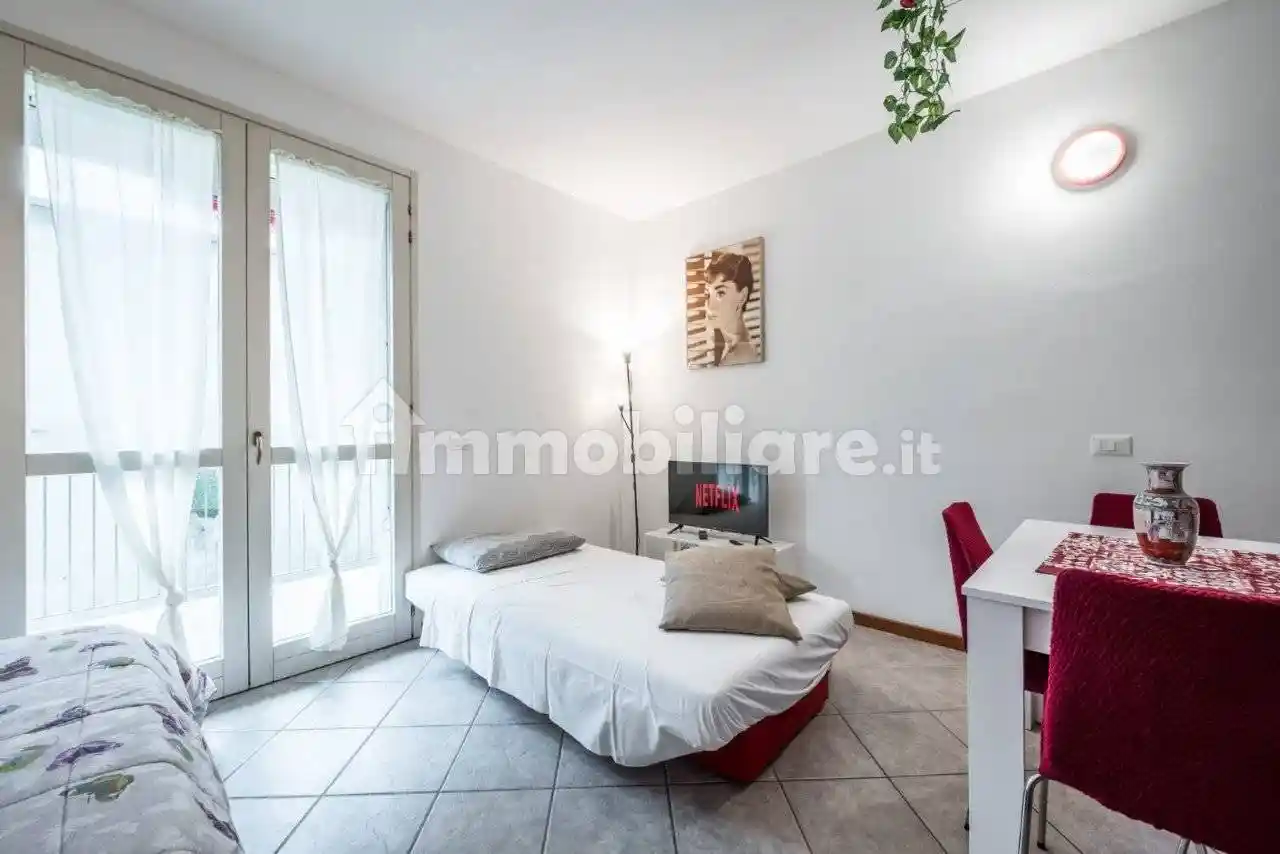 Palazzo - Edificio in vendita a Massa Lombarda