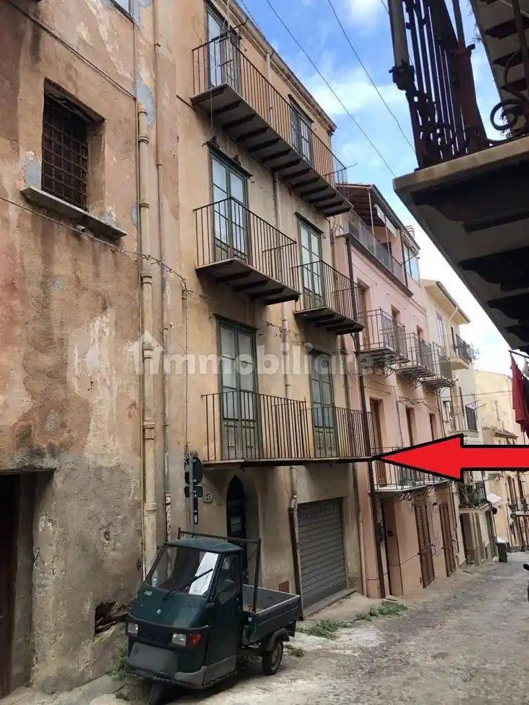 Casa indipendente in vendita a Castelbuono