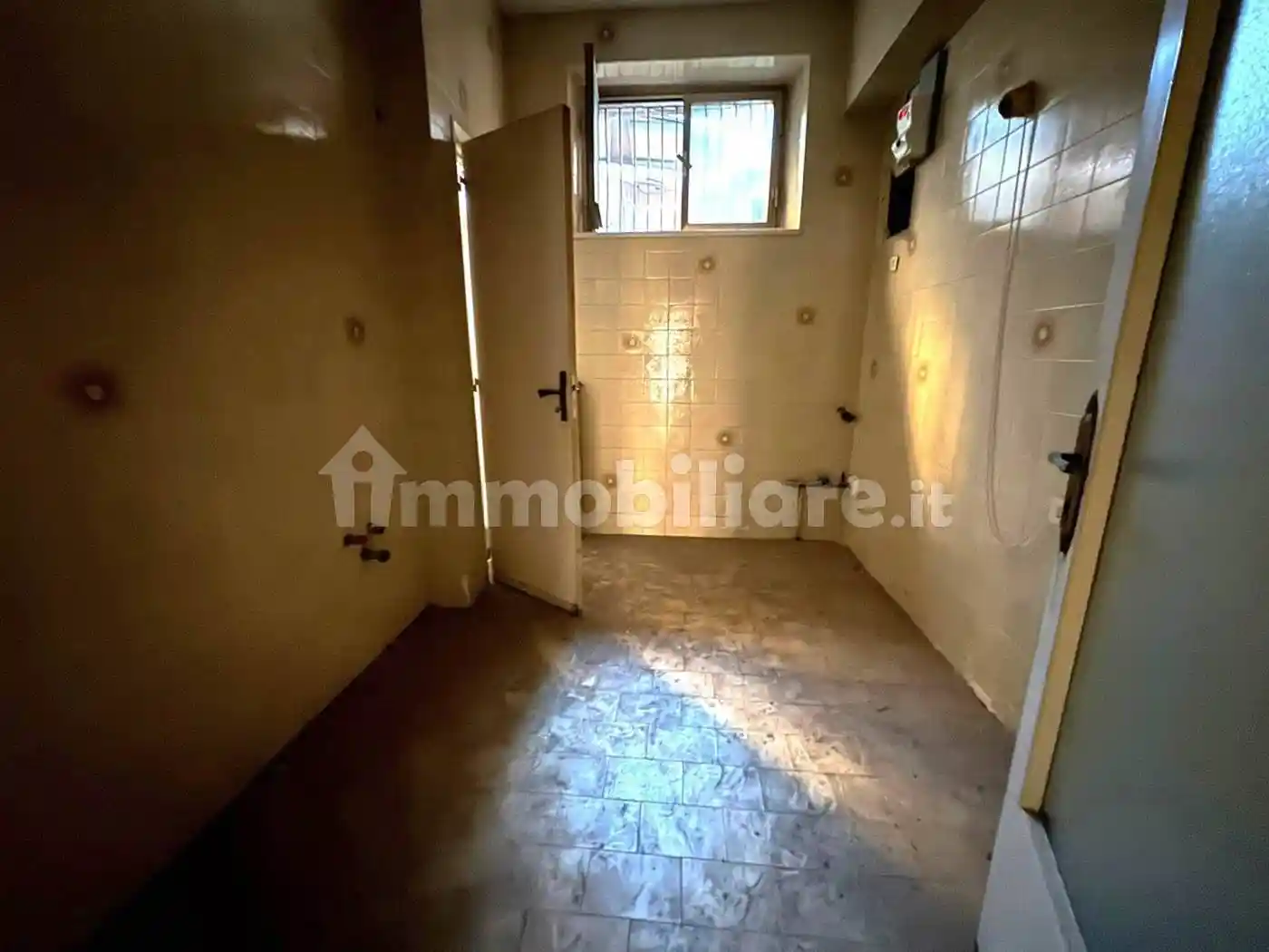 Trilocale da ristrutturare, seminterrato, Centro Storico, Catanzaro - foto 4