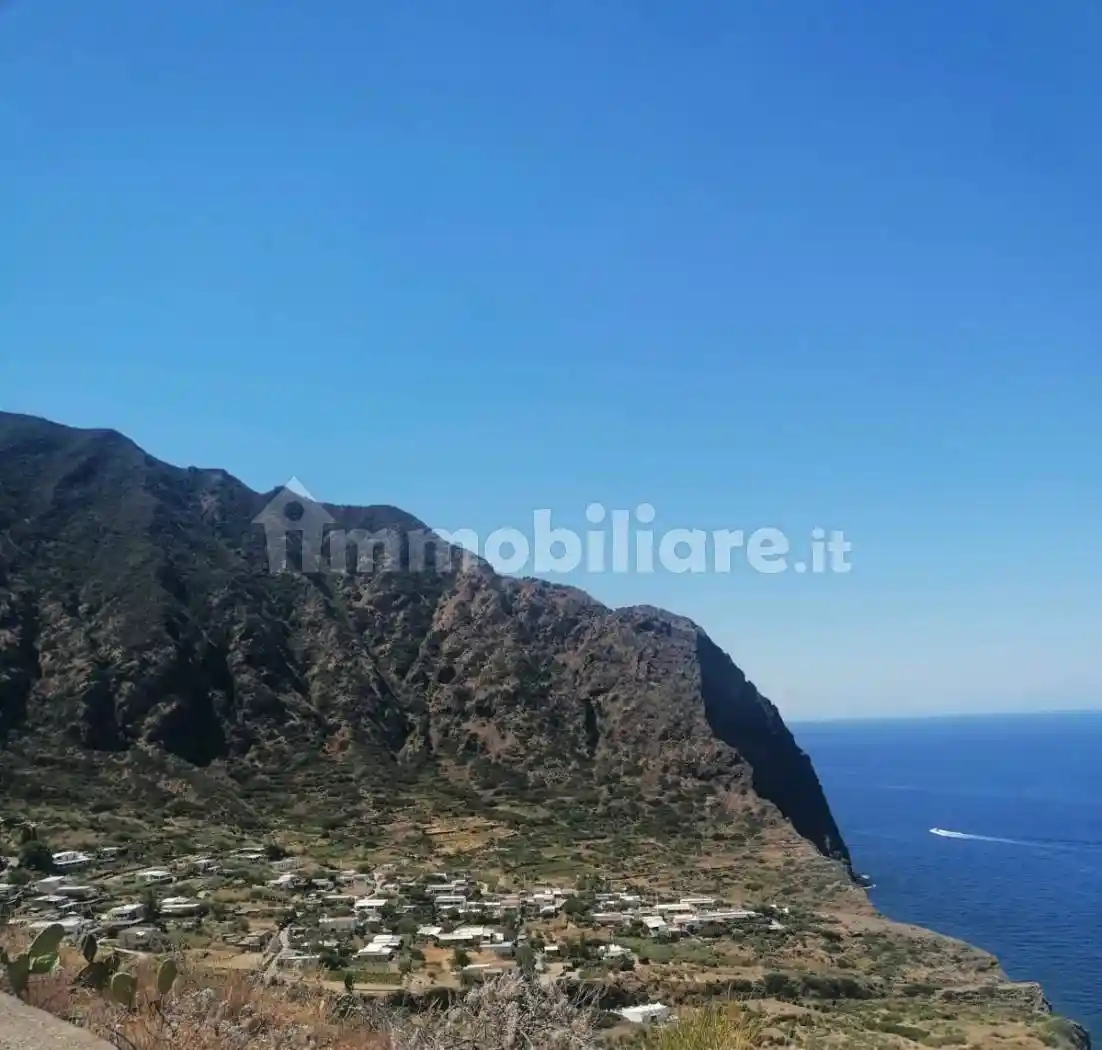 Villa in vendita a Malfa