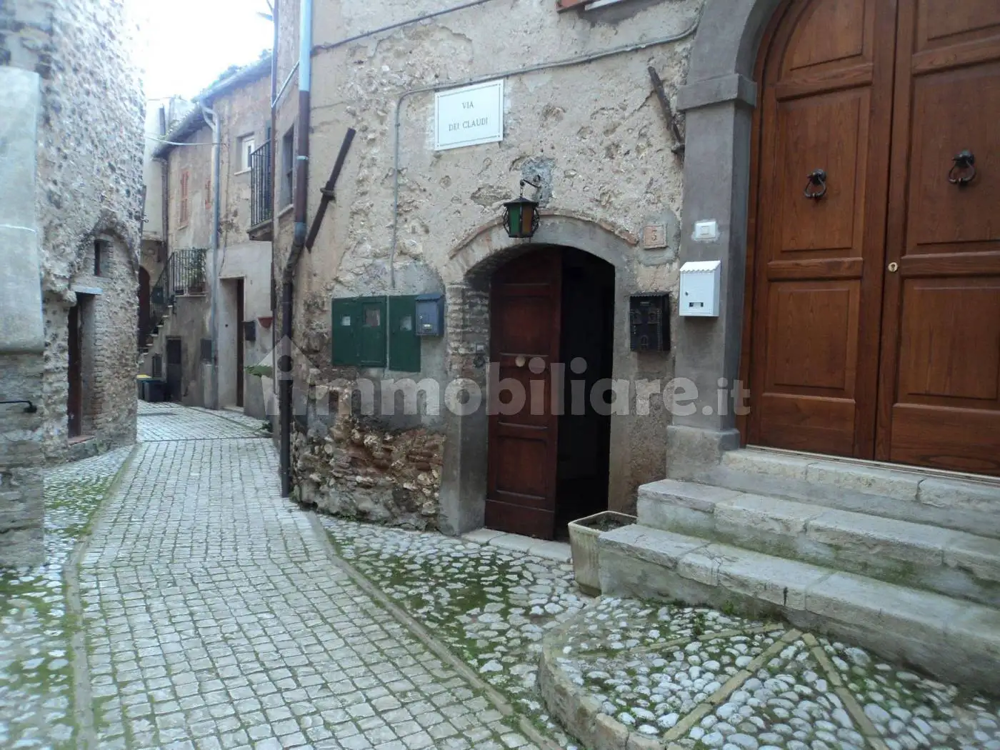 Appartamento in vendita a Roccantica