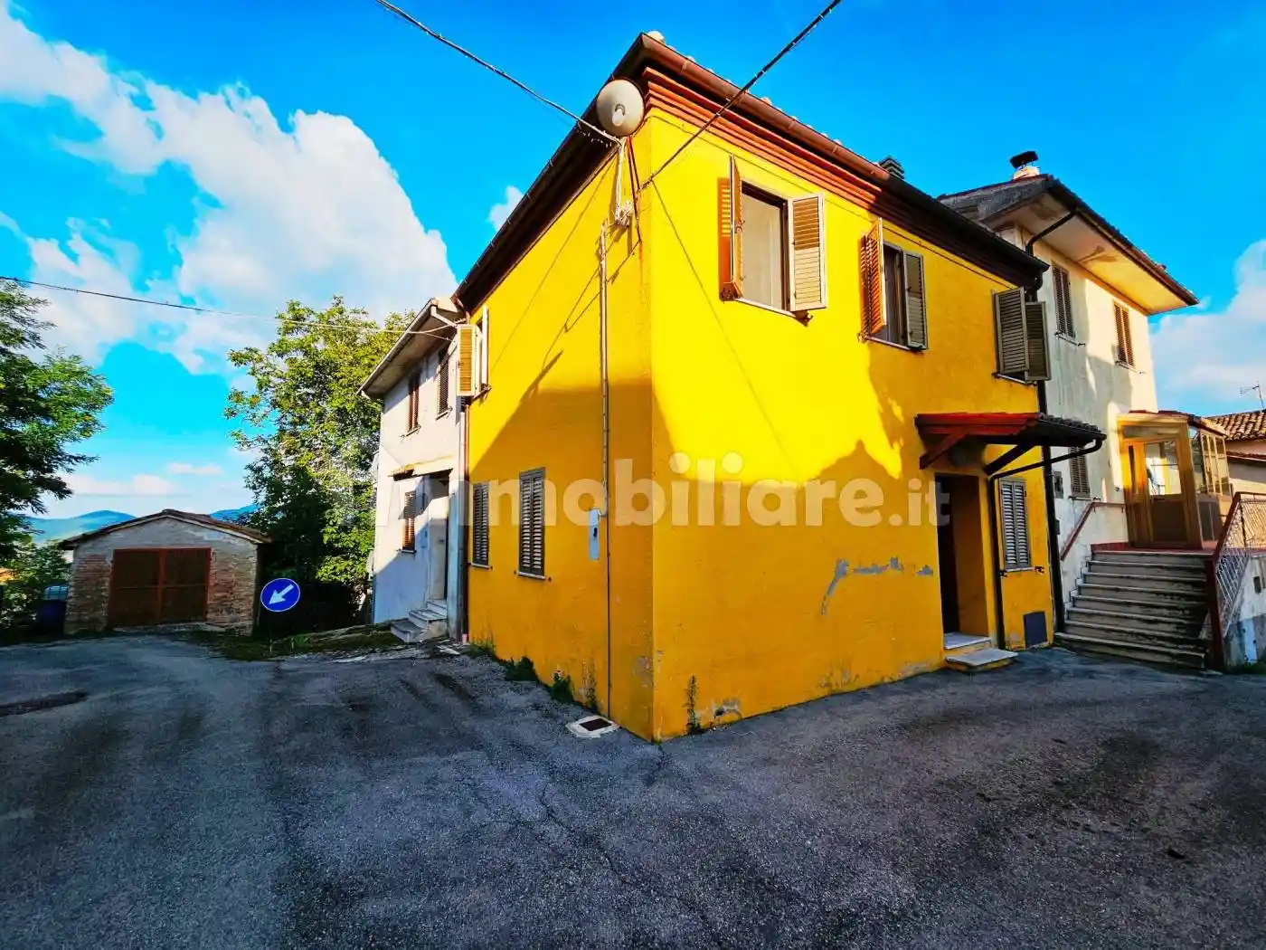 Casa indipendente in vendita a San Severino Marche