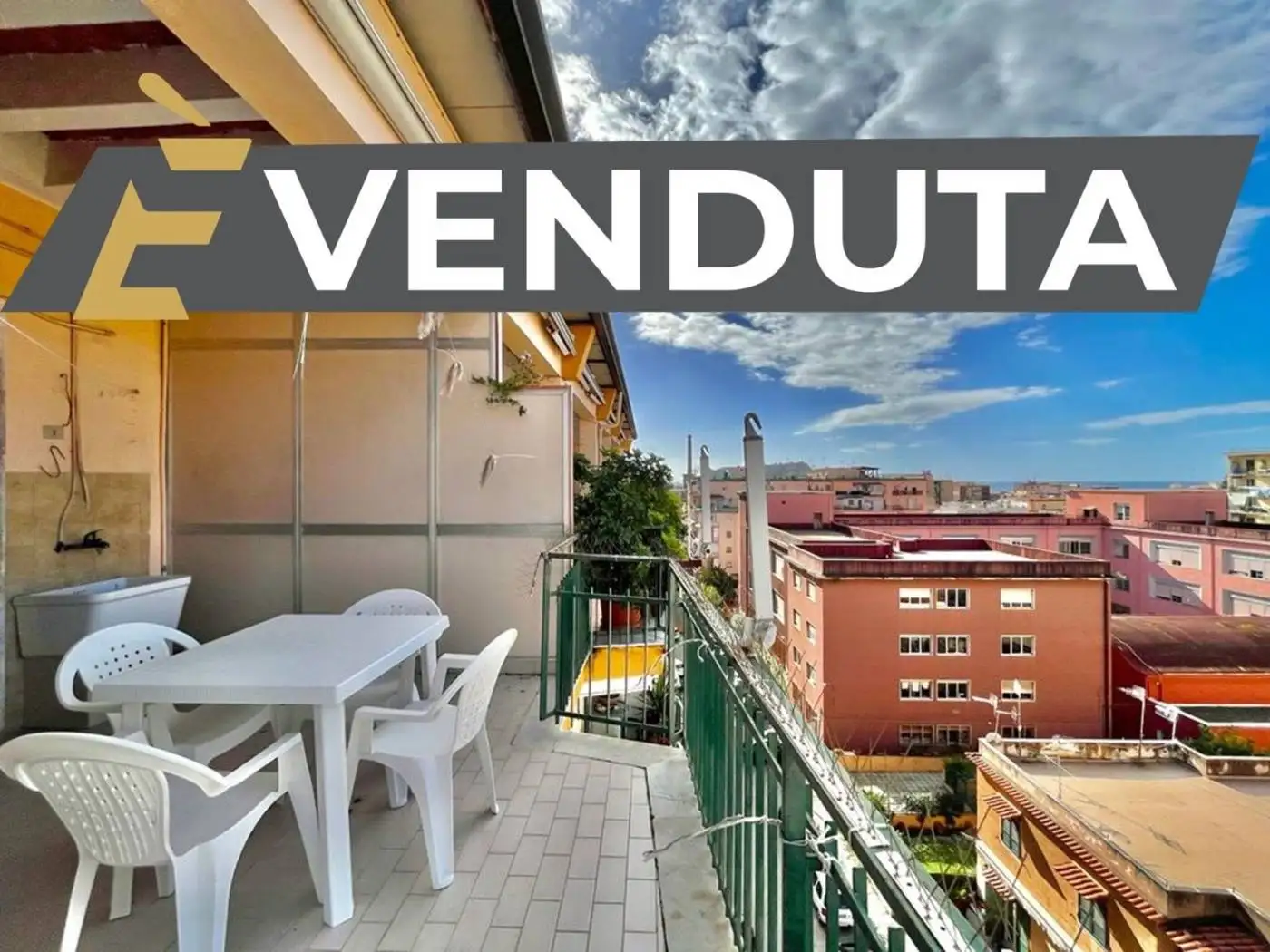 Appartamento in vendita a Napoli