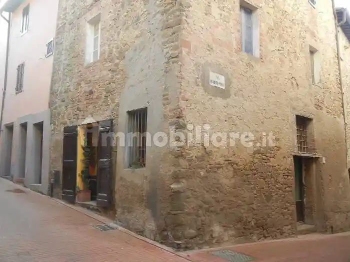 Appartamento in vendita a Paciano