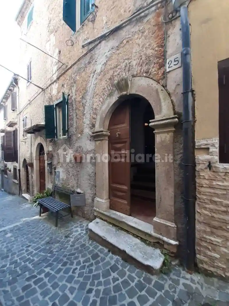 Casa indipendente in vendita a Guarcino