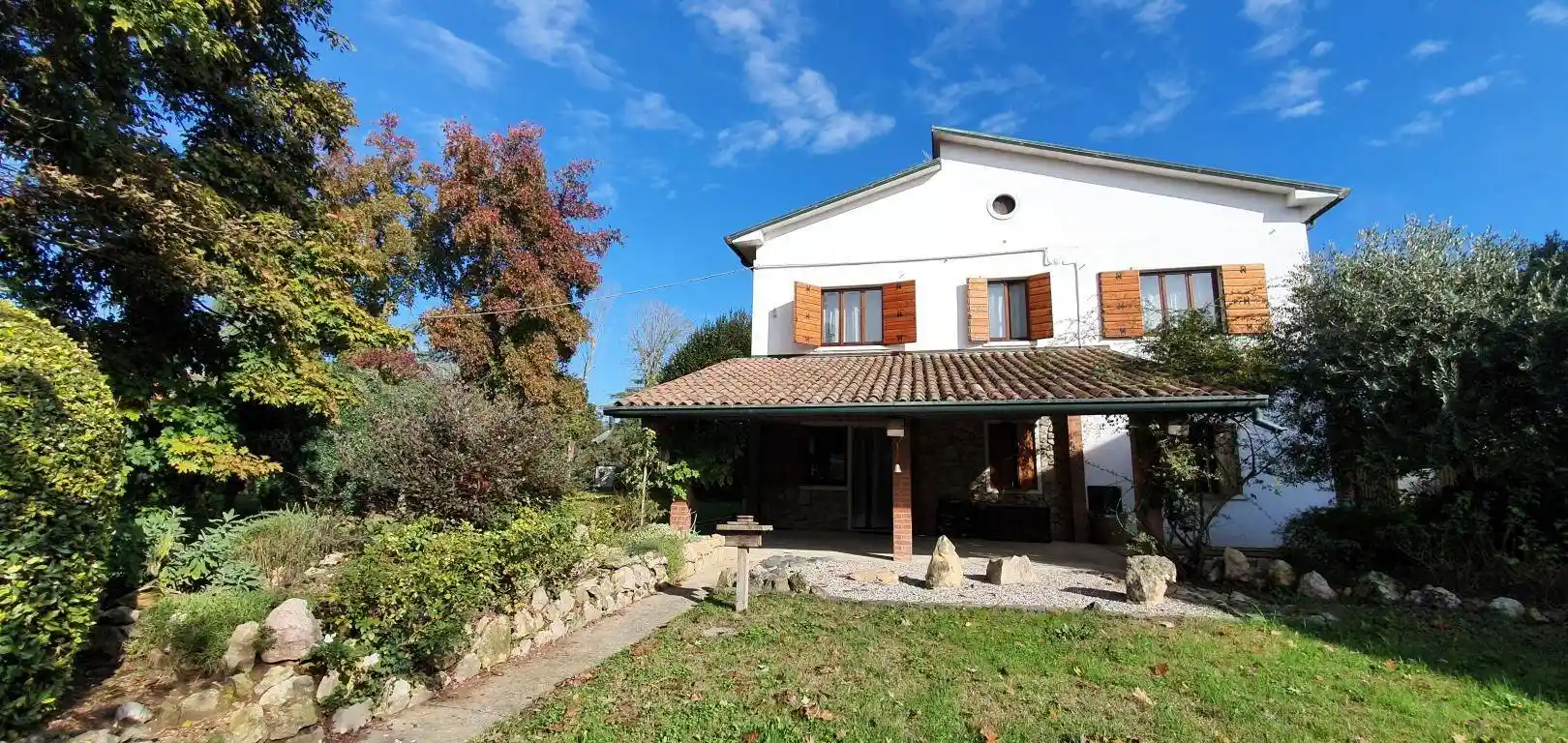 Casa indipendente in vendita a Veronella