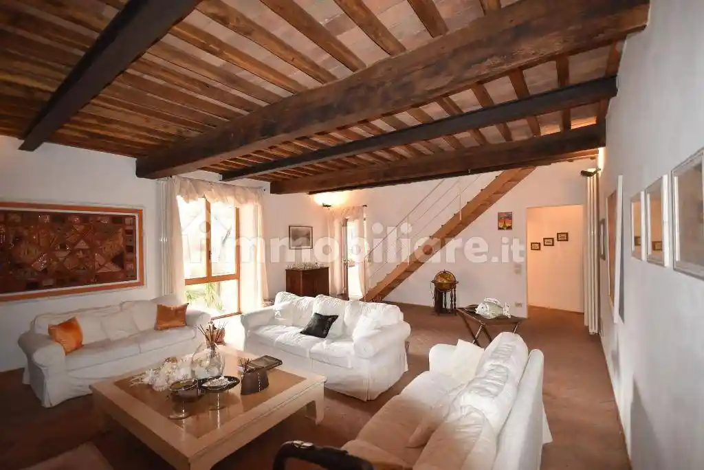 Casa indipendente in vendita a Pietrasanta