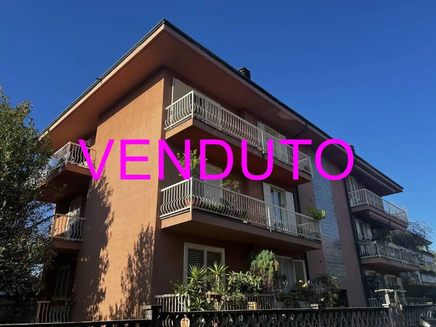 Appartamento in vendita a Garbagnate Milanese