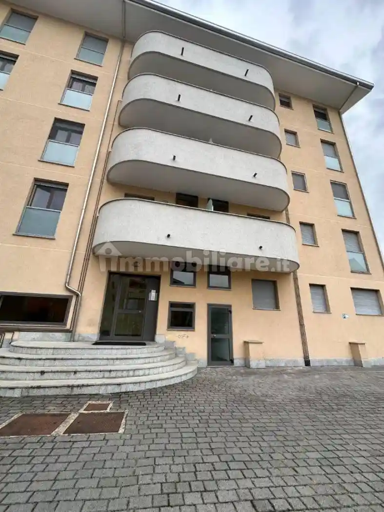 Appartamento in affitto a Novara