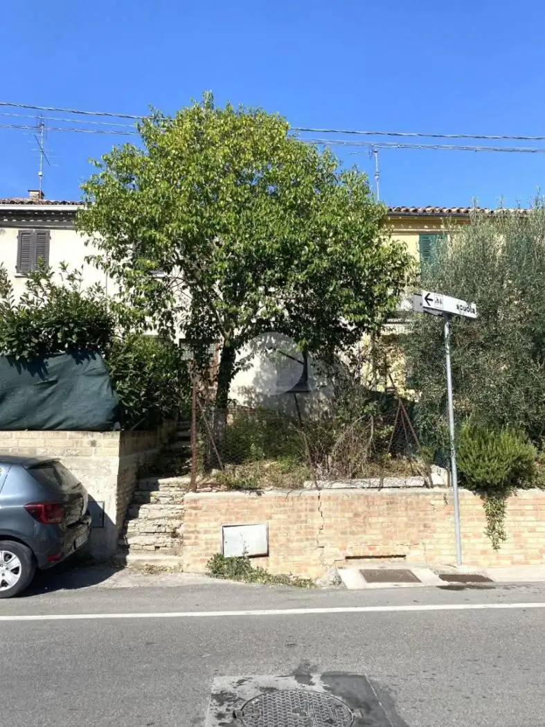 Casa indipendente in vendita a Fano