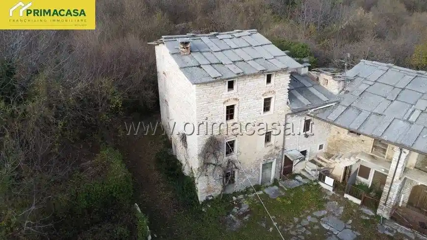 Rustico - Casale in vendita a Fumane