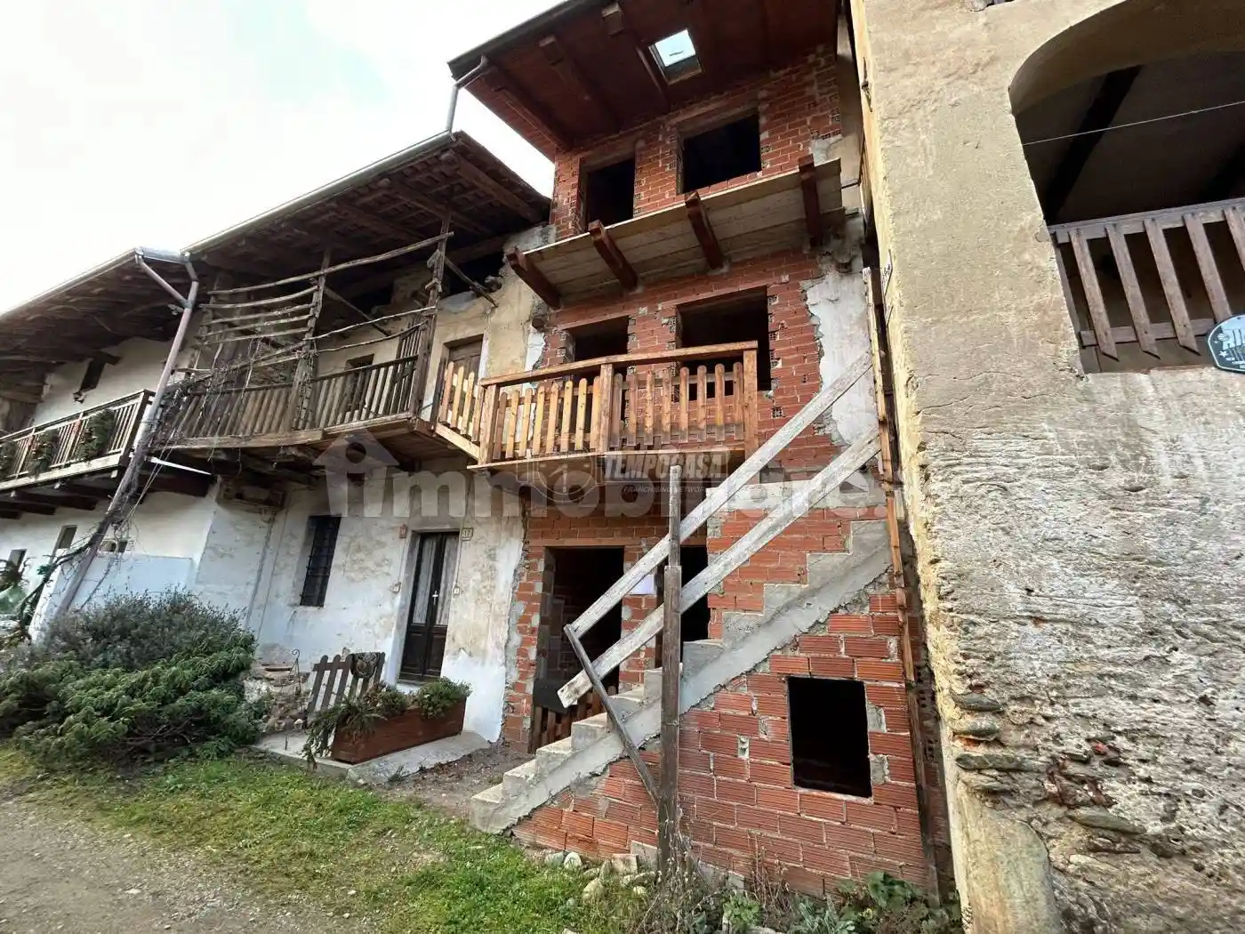 Casa indipendente in affitto a Levone