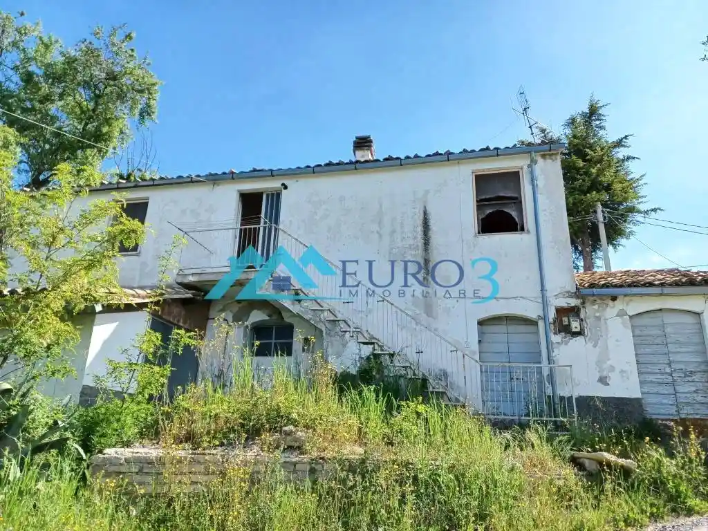 Casa colonica via Capodimonte, Bellante - foto 3