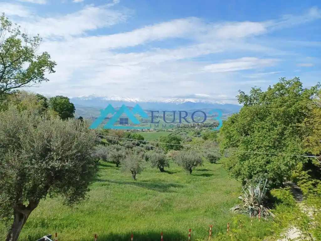 Casa colonica via Capodimonte, Bellante - foto 4