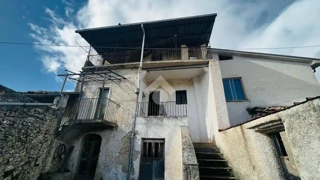 Rustico - Casale in vendita a Arpino