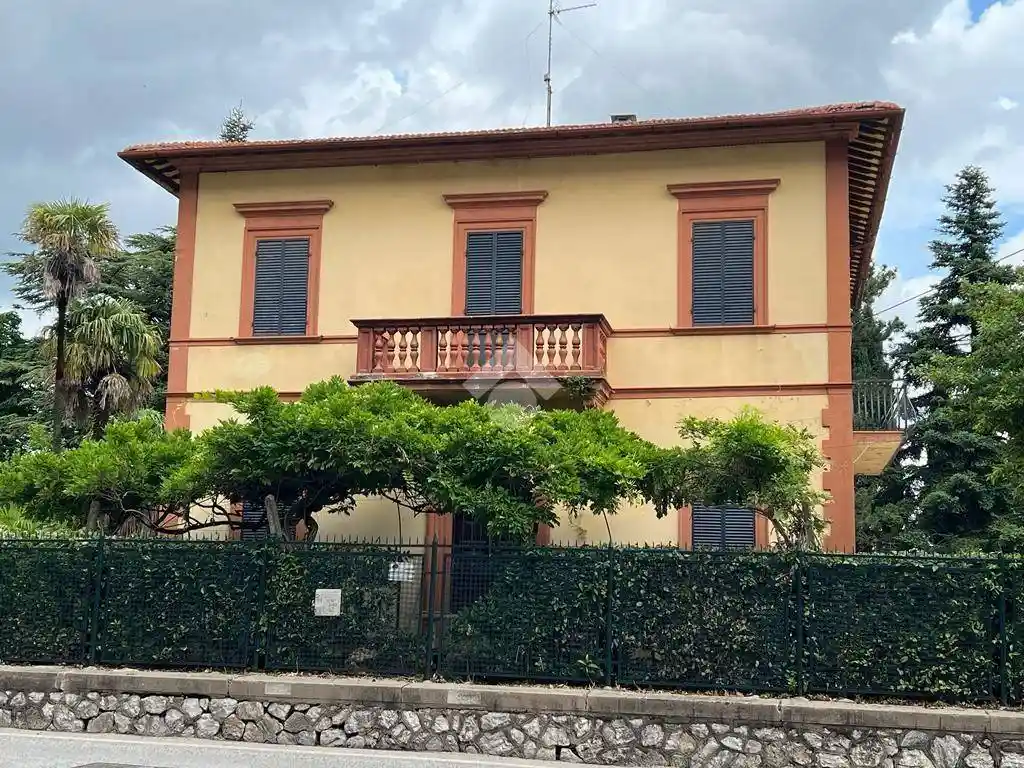 Villa in vendita a Perugia
