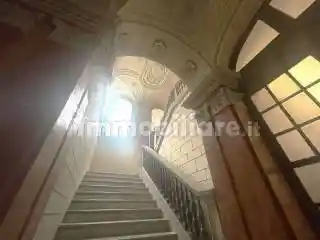 Palazzo - Edificio in vendita a Padova