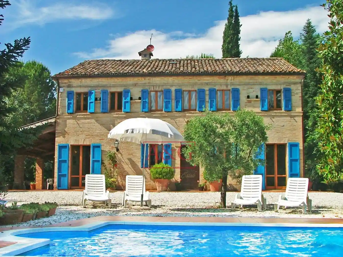 Villa in vendita a Monte Vidon Corrado