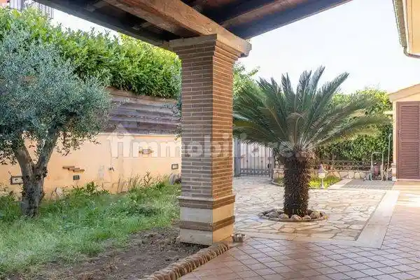 Villa in vendita a Monte Porzio Catone