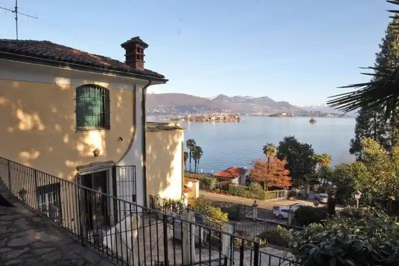 Villa in vendita a Stresa