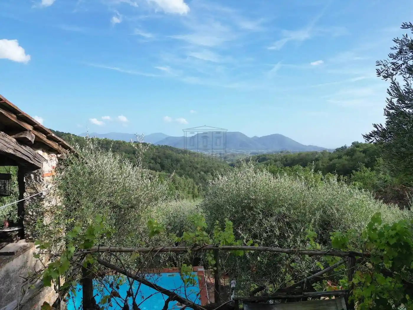 Rustico - Casale in vendita a Lucca