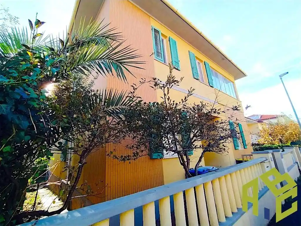 Villa in vendita a Rosignano Marittimo