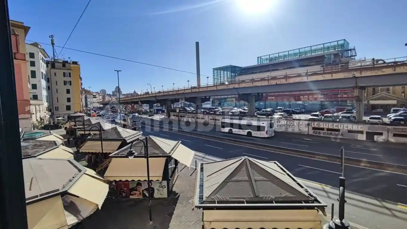 Appartamento in vendita a Genova