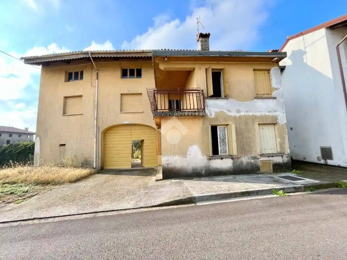 Casa indipendente in vendita a Lestizza