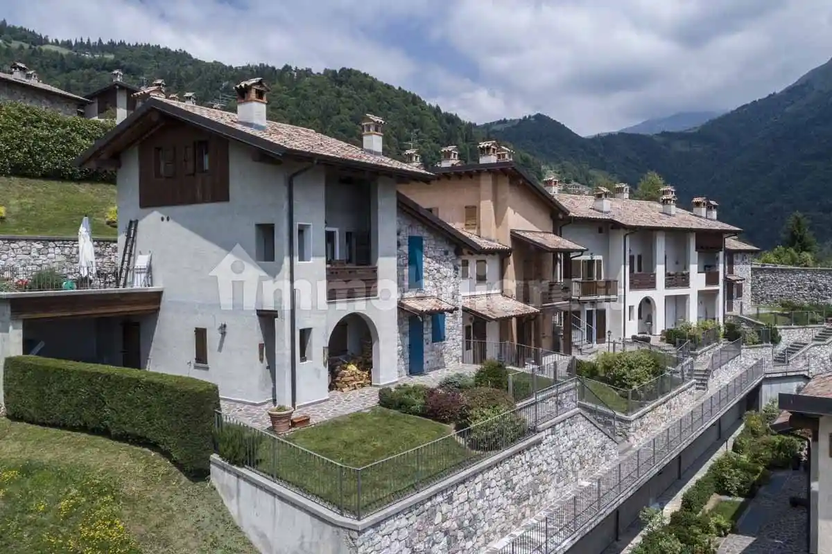 Appartamento in vendita a Oneta