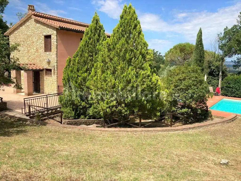 Rustico - Casale in vendita a Giove