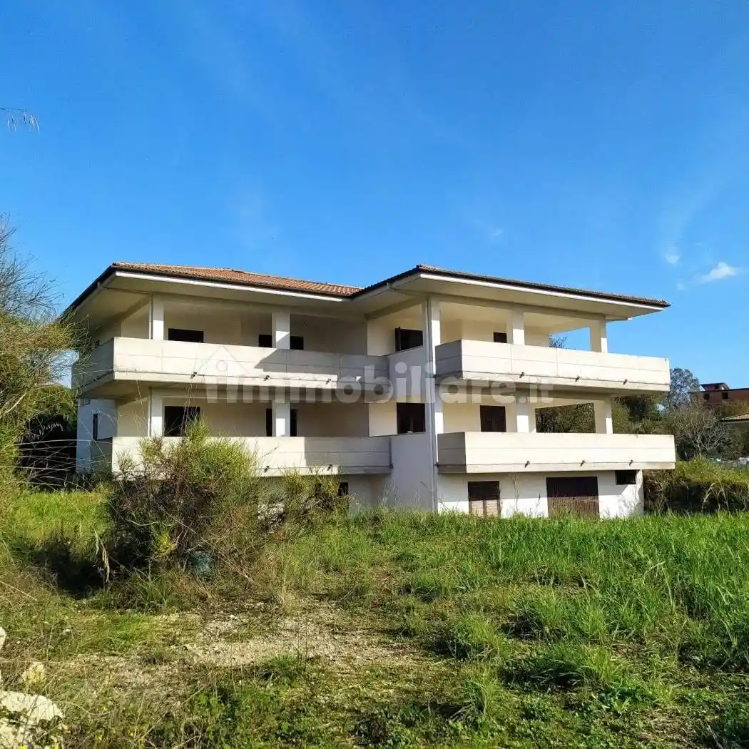 Villa in vendita a Minturno