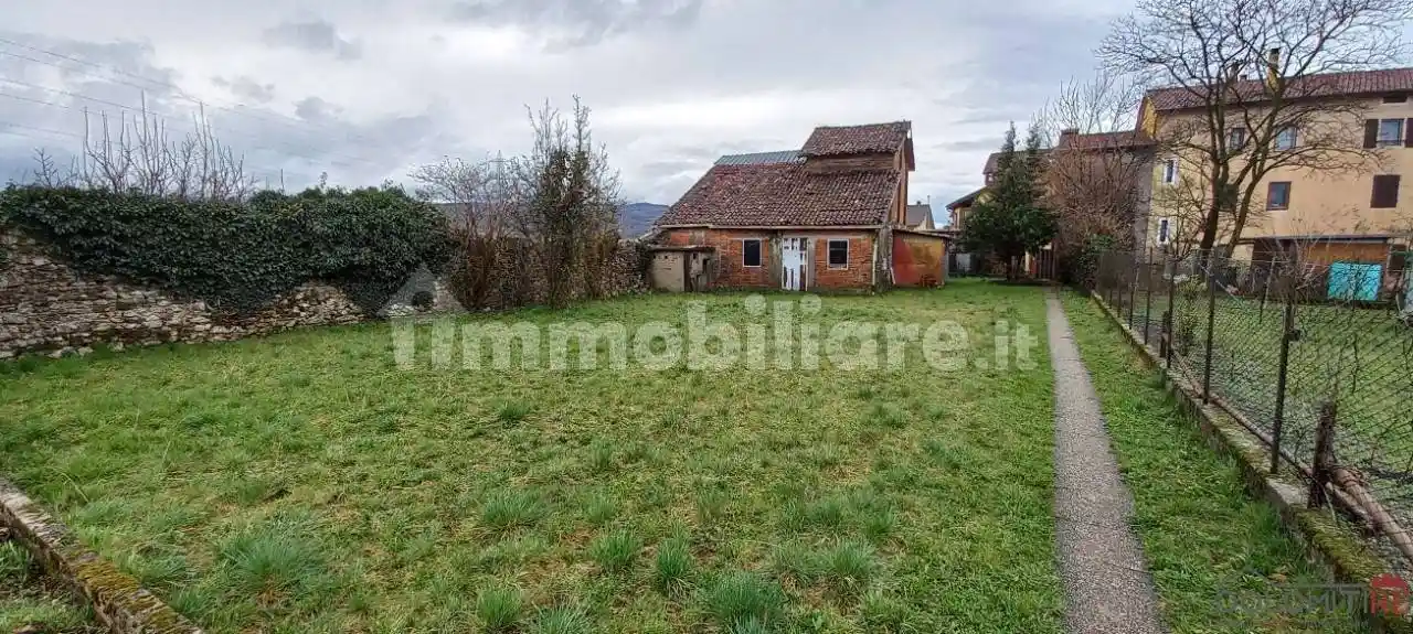 Villa in vendita a Ponte nelle Alpi