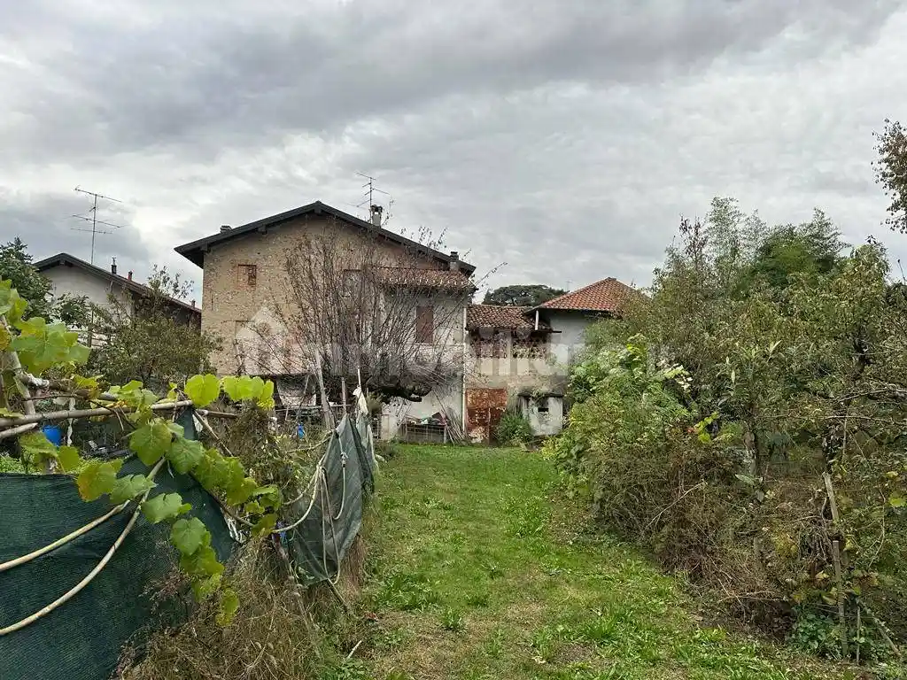 Rustico - Casale in vendita a Olgiate Comasco