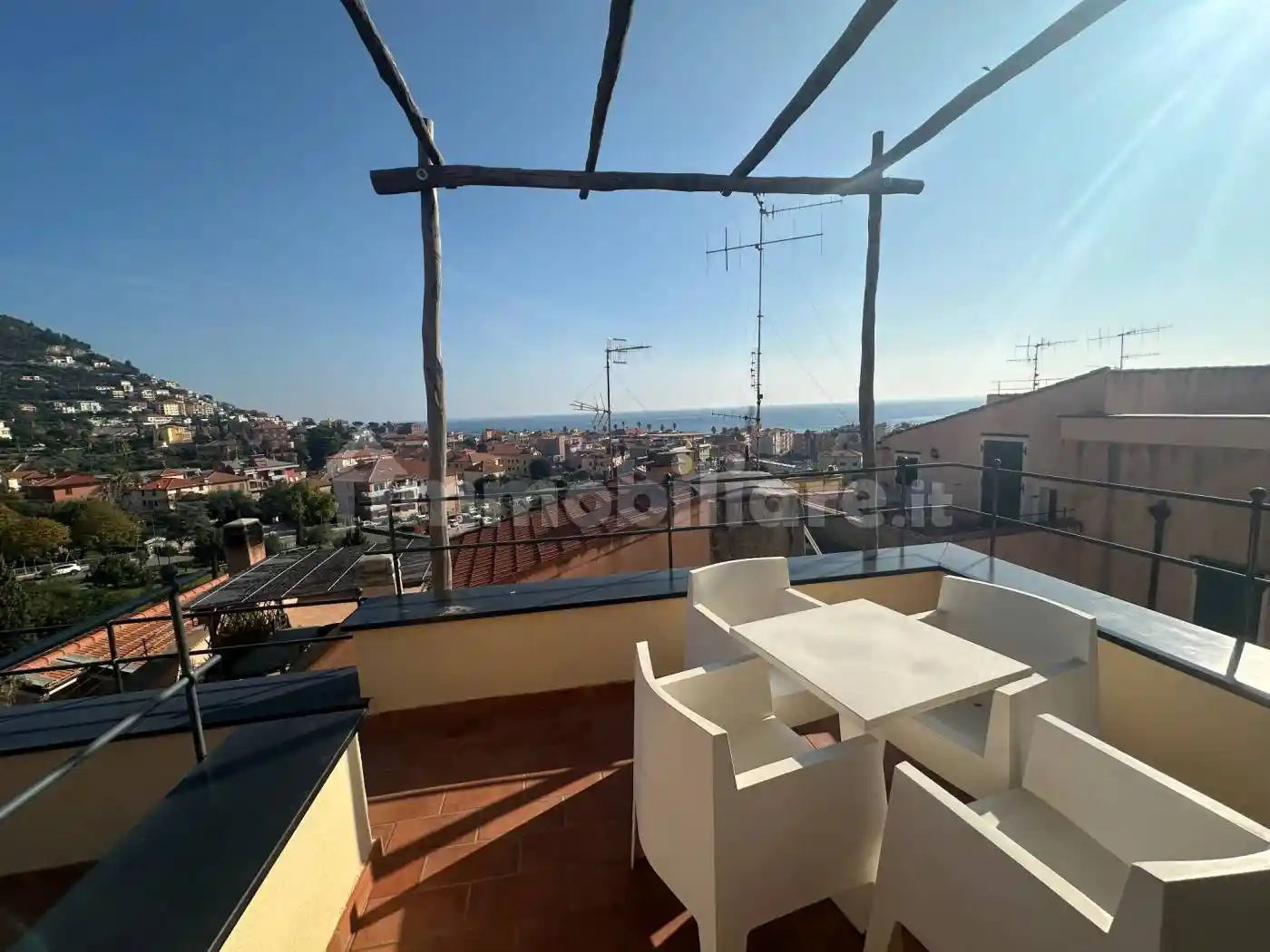 Appartamento in vendita a Borgio Verezzi