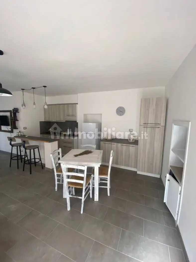 Monolocale via dell'Orologio, Capodimonte - foto 2