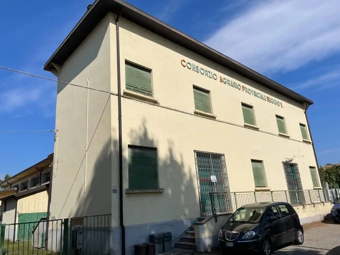 Palazzo - Edificio in vendita a Gattatico