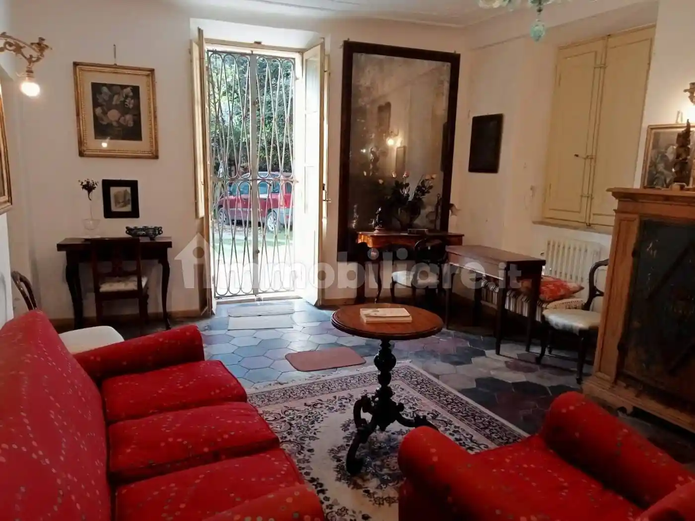 Villa in vendita a Falconara Marittima