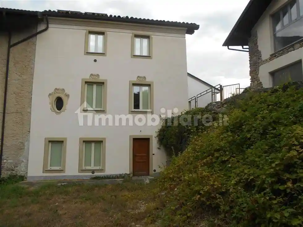 Villa in vendita a Borghetto di Borbera